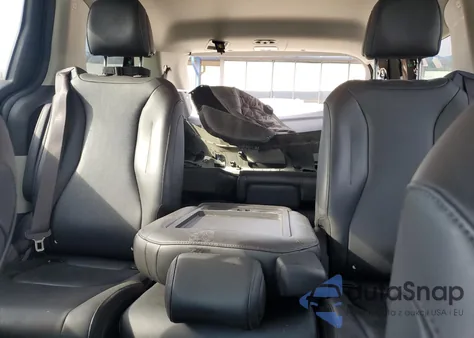 2022 Kia Carnival Lx z USA, uszkodzony, nr VIN KNDNB4H32N6091671